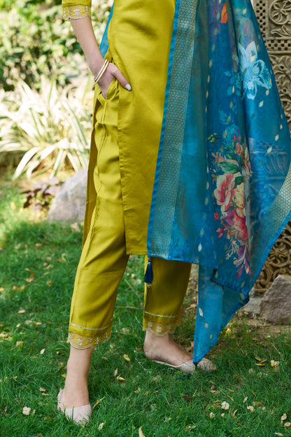 Dhiyona VV Shanti Women Kurta and Pant Viscose Rayon Fabric