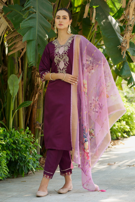 Dhiyona VV Aarambh Women Kurta and Pant Viscose Rayon Fabric