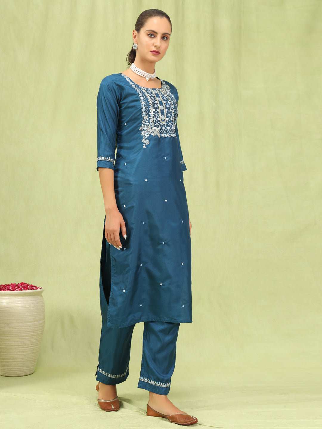 Dhiyona VV Bhairavi Women Kurta and Trousers Pant Set Silk Blend