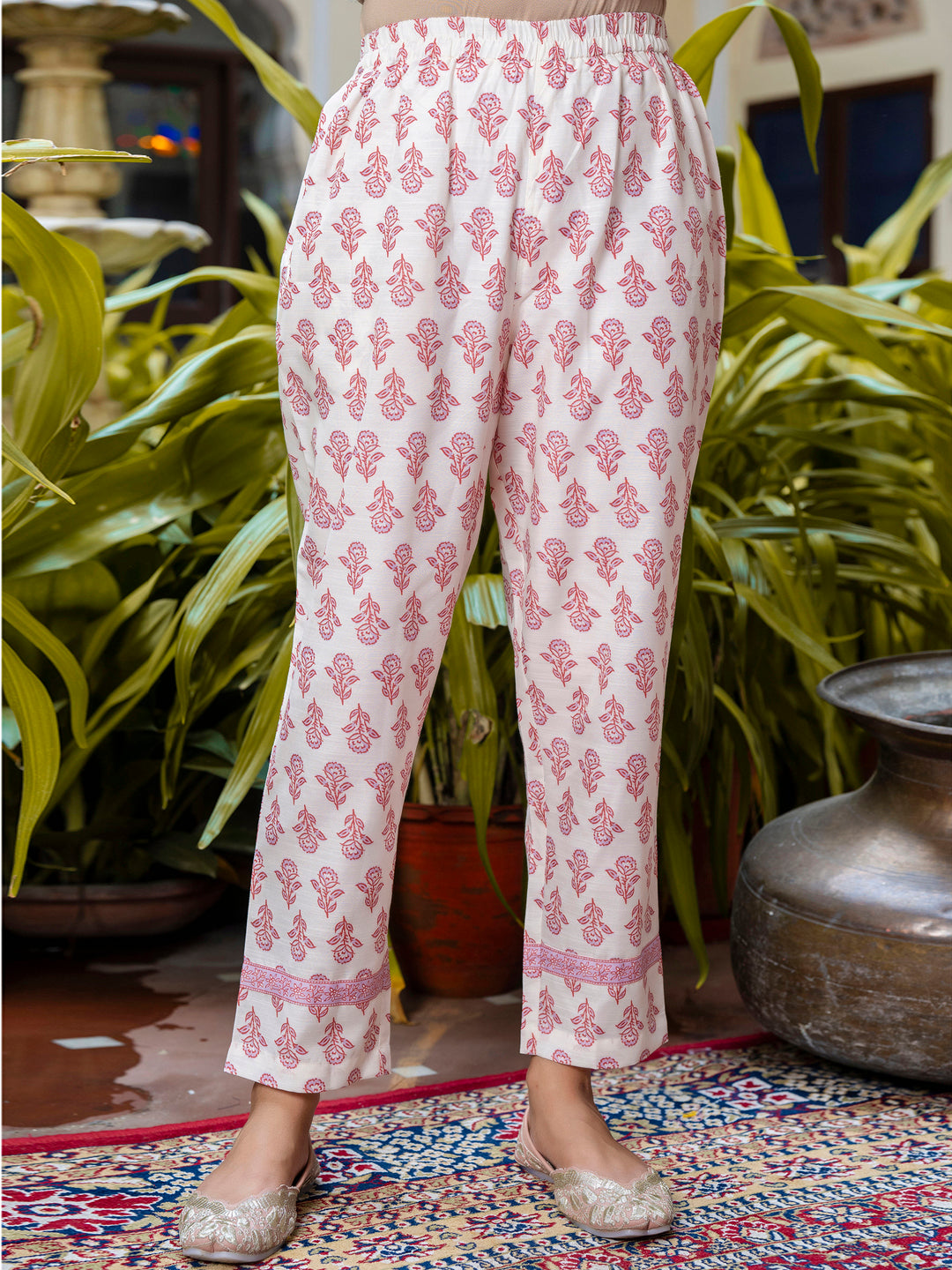 Dhiyona VV Women Cotton Blend Kurta Pant Dupatta Set