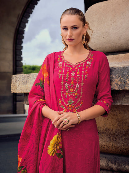 Dhiyona VV Women's Silk Blend Kurta Pant Dupatta Set