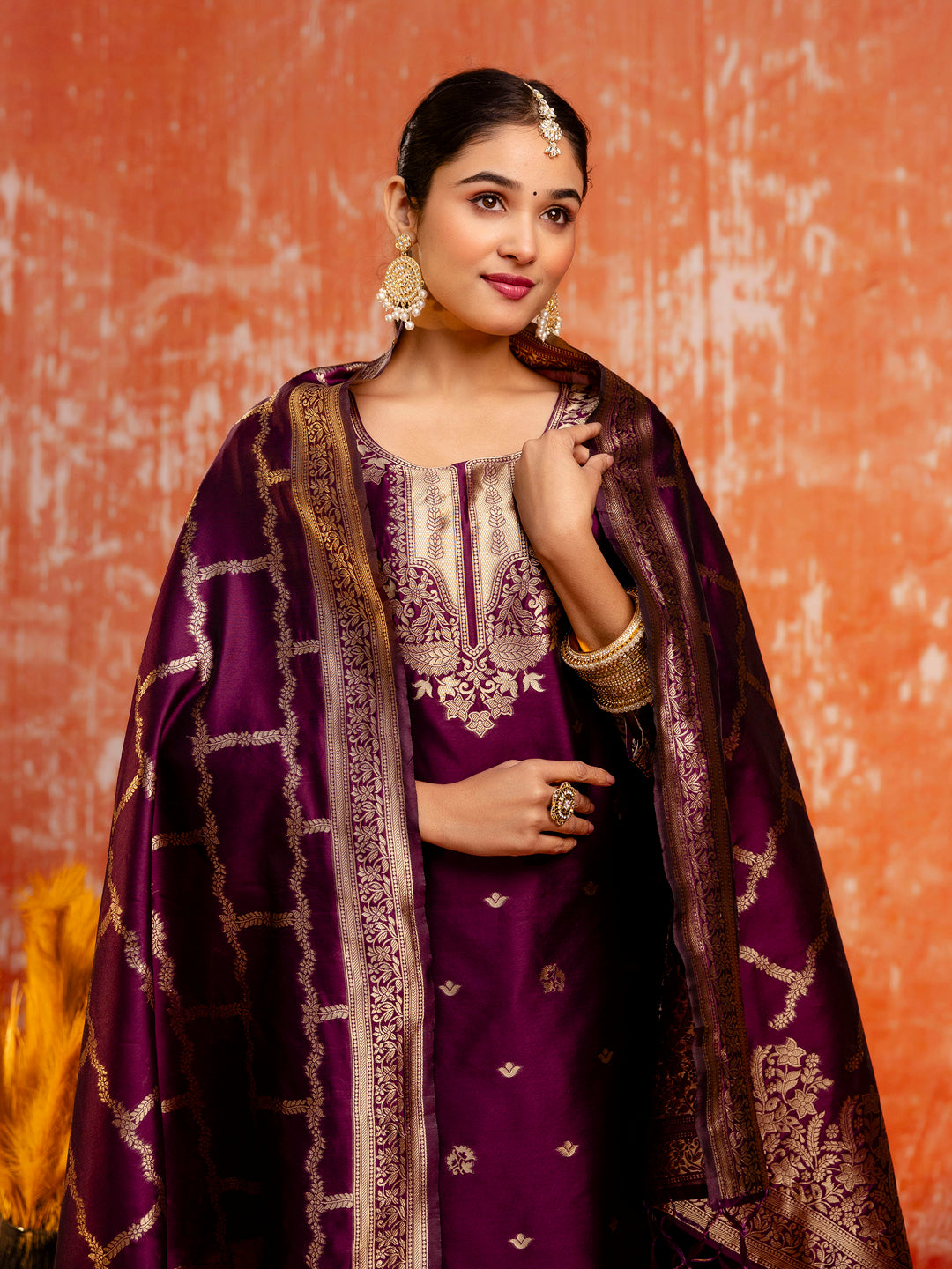 Dhiyona VV Women Silk Blend Kurta Pant Dupatta Set