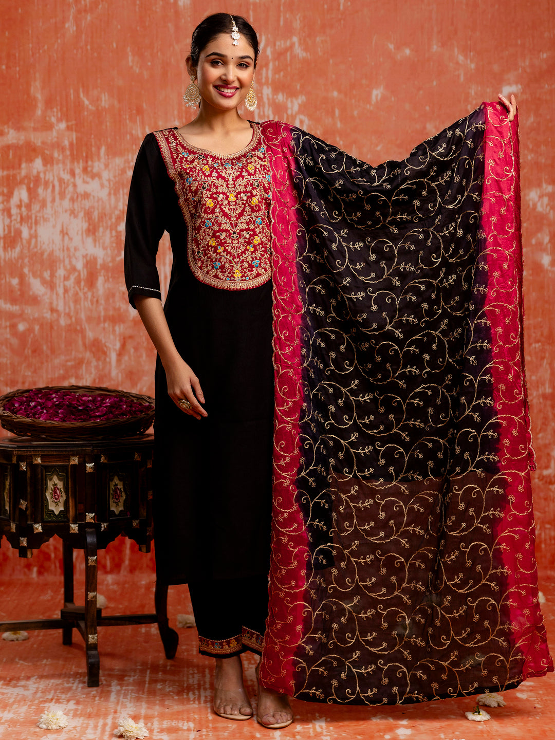 Dhiyona VV Embroidery Straight Black Kurta & Pant with Dupatta Set