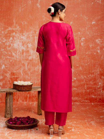 Dhiyona VV Kaily Pink Silk Embroidered Kurta with Trousers & Dupatta Suits