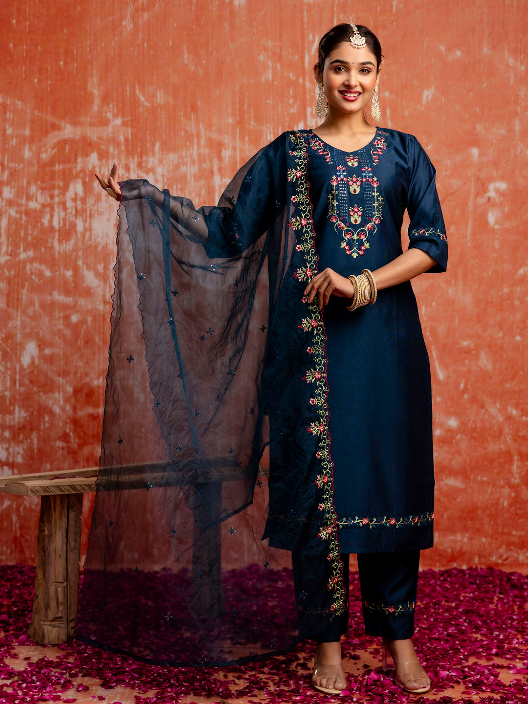 Dhiyona VV Embroidered Kurta Pant Set with Organza Dupatta Modern and Traditional Blend Ethnic Wear Set