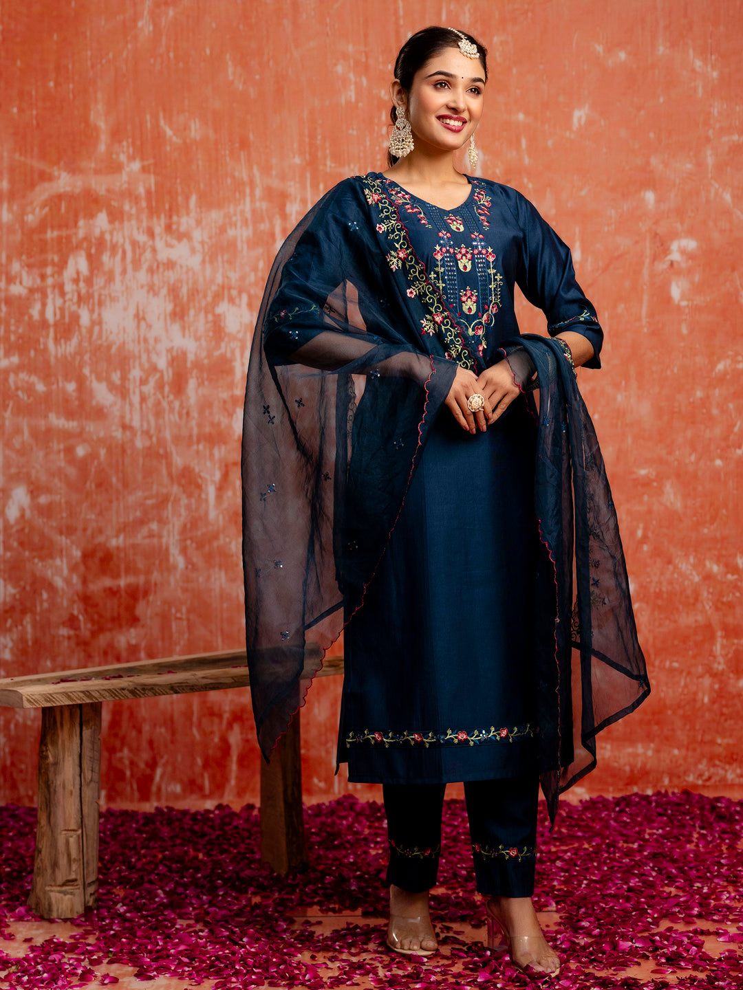 Dhiyona VV Embroidered Kurta Pant Set with Organza Dupatta Modern and Traditional Blend Ethnic Wear Set