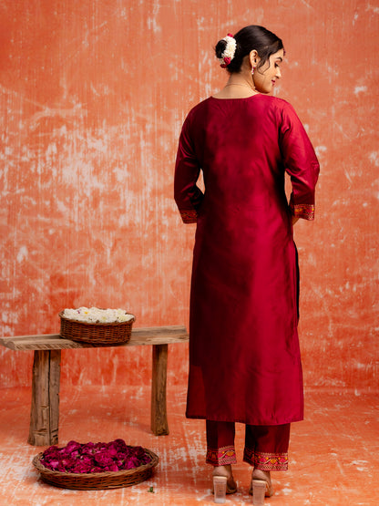 Dhiyona VV Suchitra Women Maroon Yoke Design Silk Blend Straight Suit With Dupatta