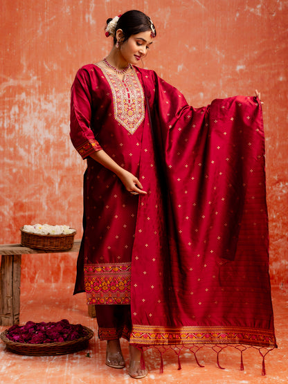 Dhiyona VV Suchitra Women Maroon Yoke Design Silk Blend Straight Suit With Dupatta