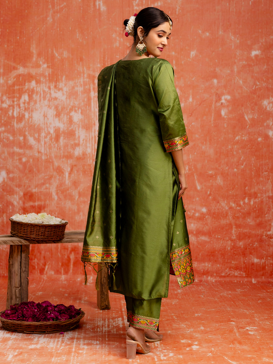 Dhiyona VV Jiya Women Mehndi Yoke Design Silk Blend Straight Suit With Dupatta