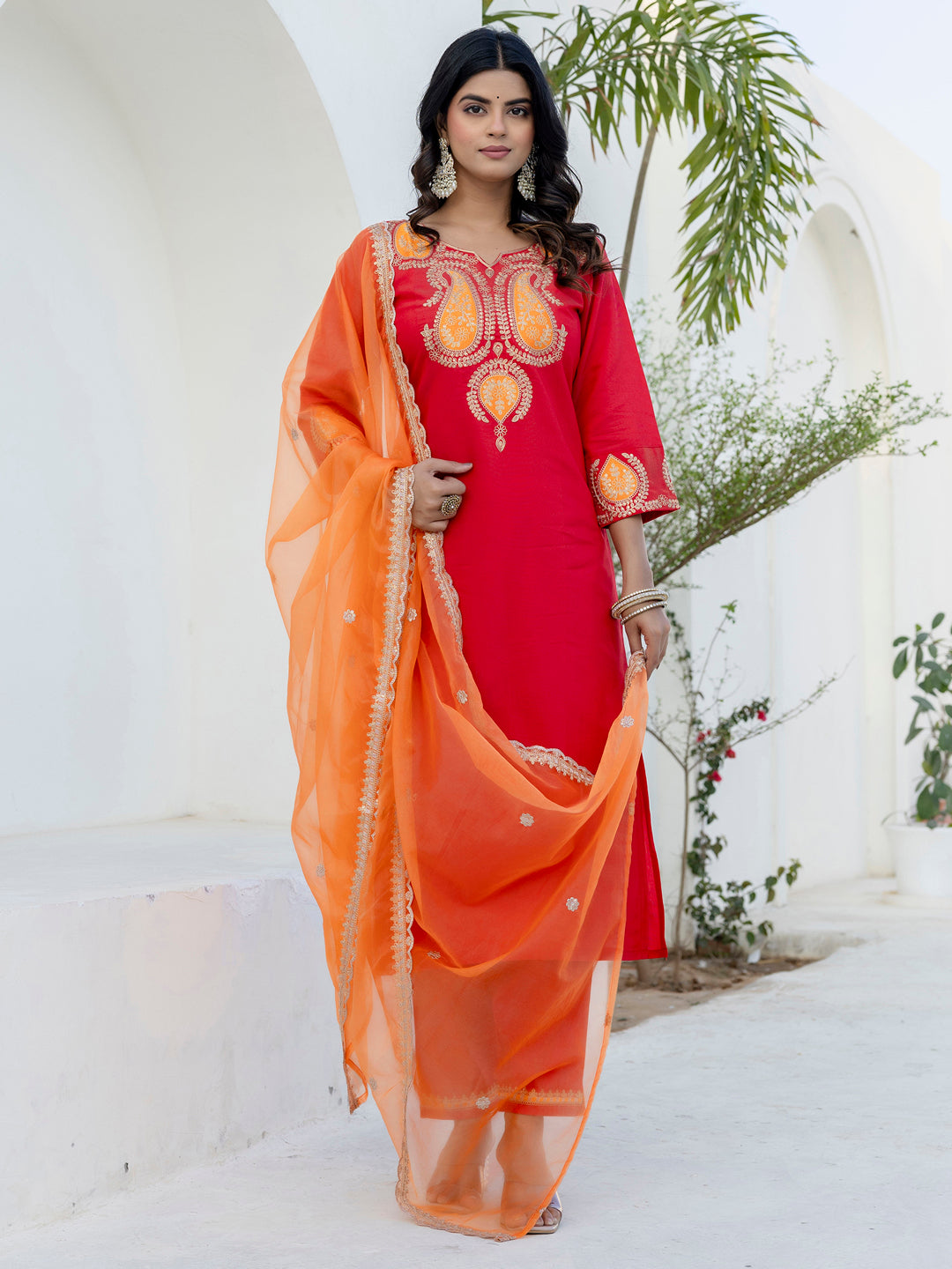 Dhiyona VV Sarayi Pink Silk Blend Straight Suit Set With Dupatta