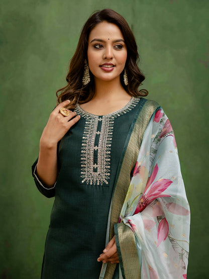Dhiyona VV Haimavati Green Women Kurta and Trousers Pant Sets Cotton Blend