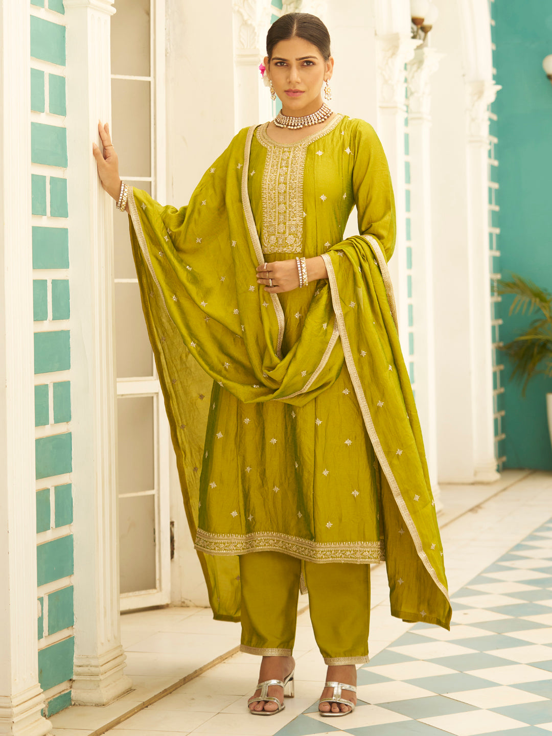 Dhiyona VV Kanya Elegant Silk Blend Anarkali Kurta Set with Embroidered Dupatta Flowy Fit and Stunning Style
