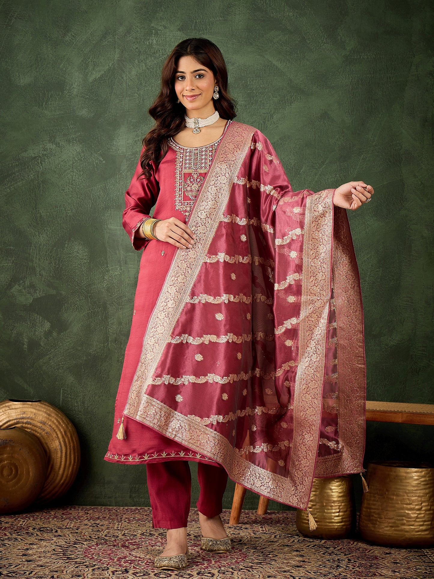 Dhiyona VV Neria Women Ethnic Motifs Embroidered Kurta with Trousers & Dupatta