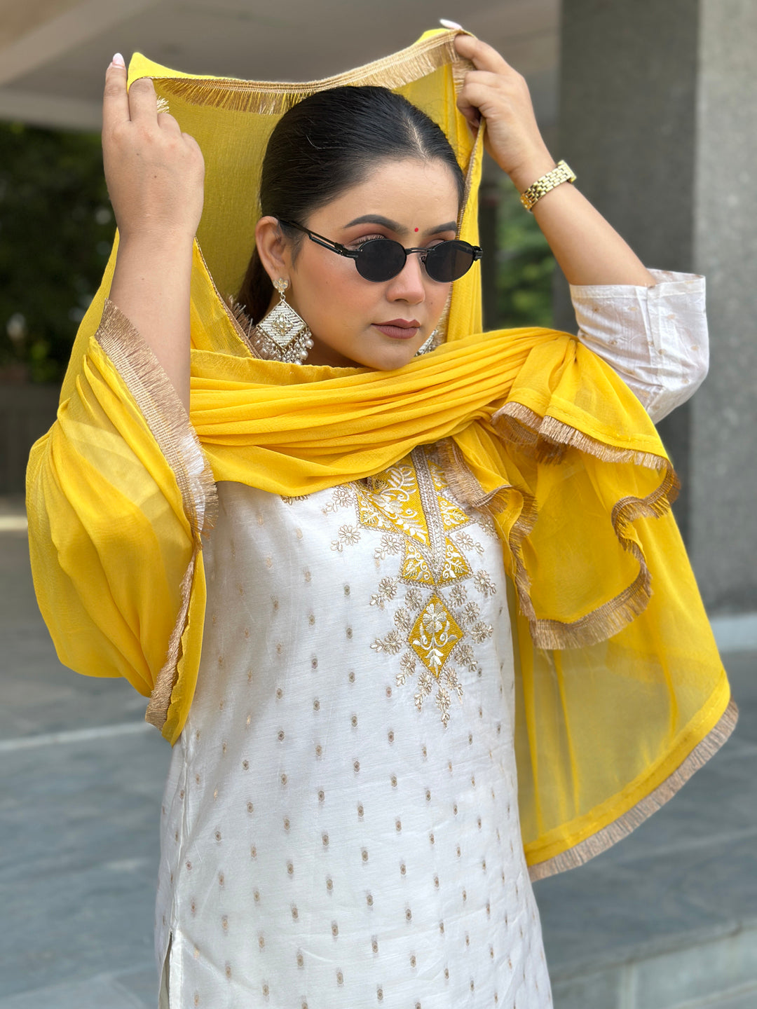 Dhiyona VV Aabha White Women Kurta and Pant Dupatta Sets Chanderi Silk Fabrics with Embroidery