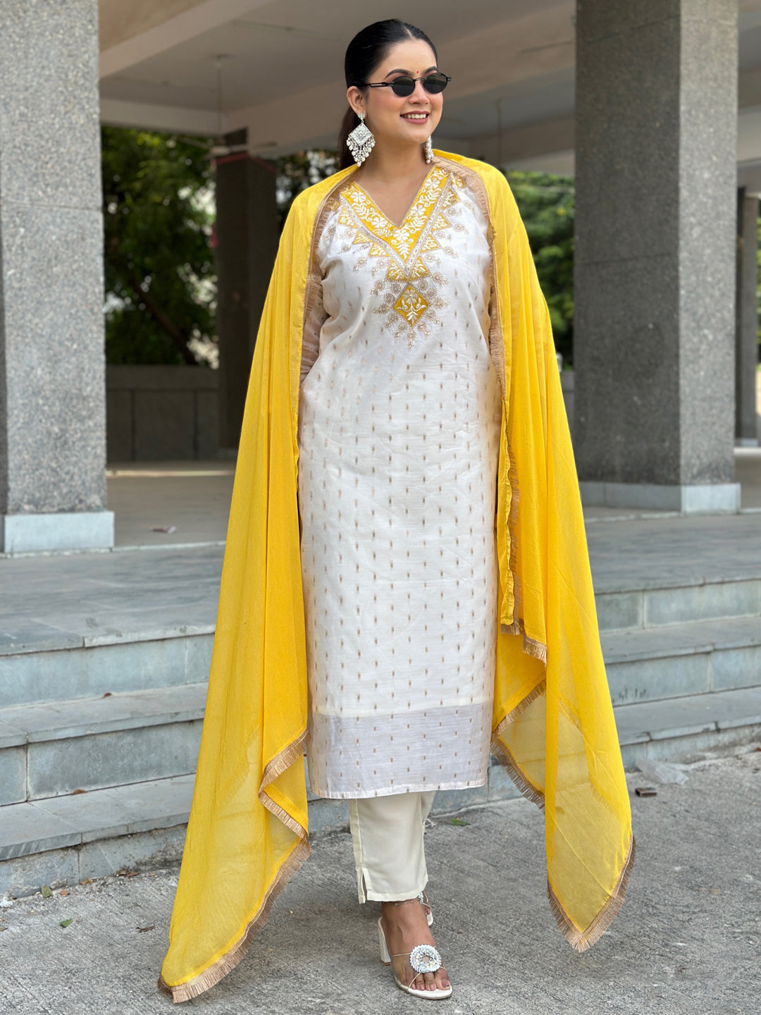 Dhiyona VV Aabha White Women Kurta and Pant Dupatta Sets Chanderi Silk Fabrics with Embroidery
