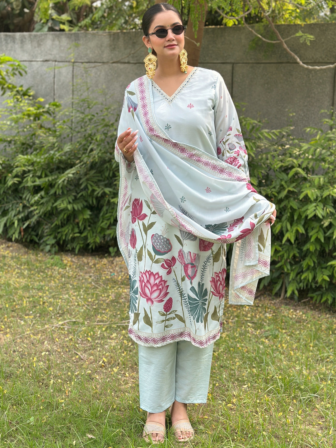Dhiyona VV Mist Sky Digital Printed Neck Handwork Women Kurta Sets With Dupatta Straight Suits