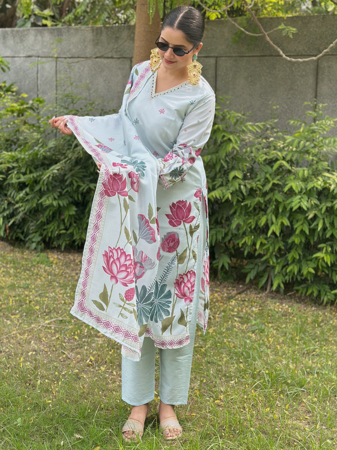 Dhiyona VV Mist Sky Digital Printed Neck Handwork Women Kurta Sets With Dupatta Straight Suits
