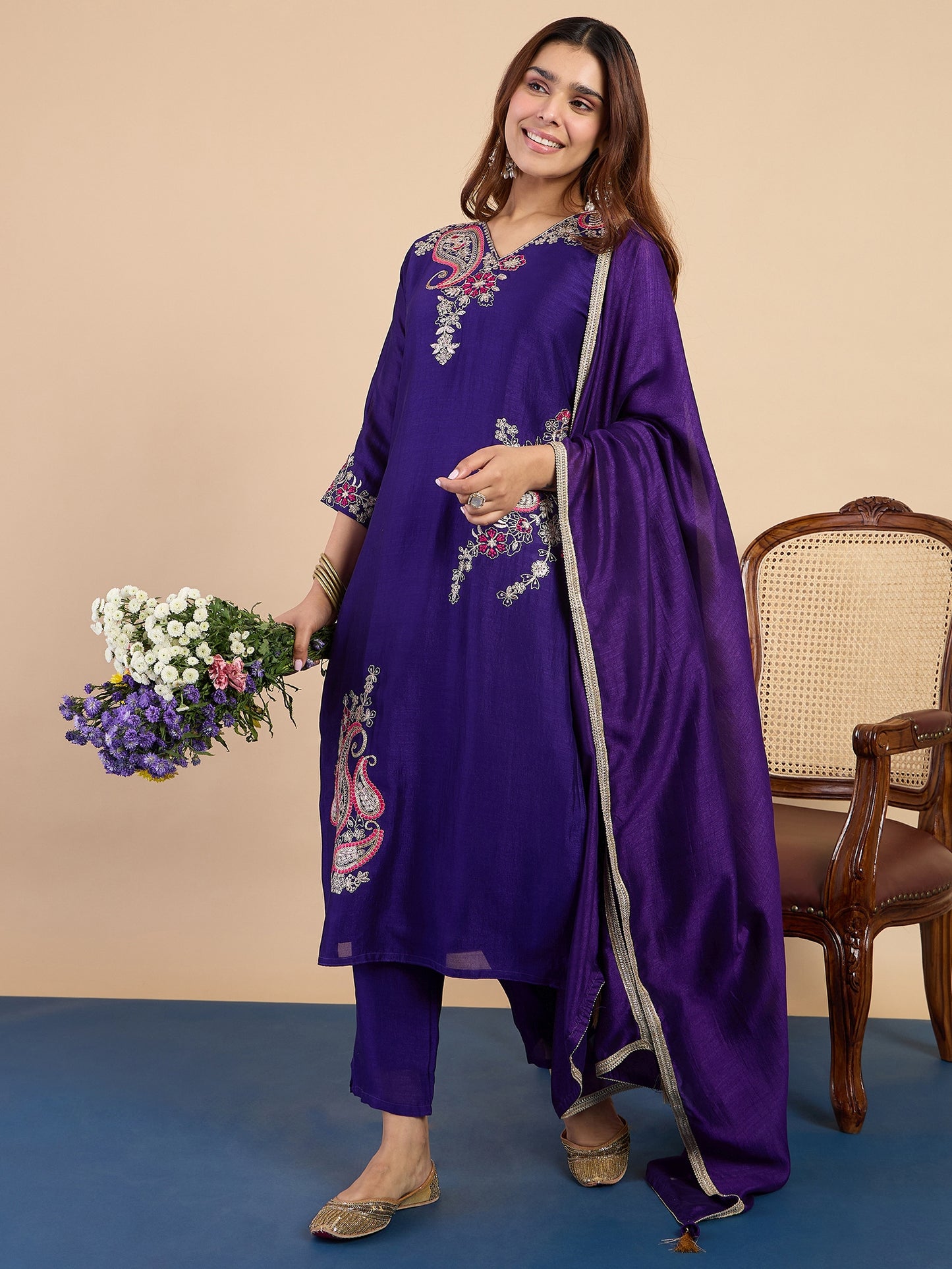 Dhiyona VV Purple Embroidered Kurta Pant Set