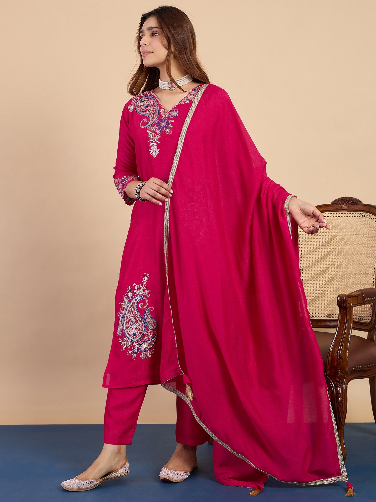 Dhiyona VV Rani Fancy Embroidered Kurta Pant Set