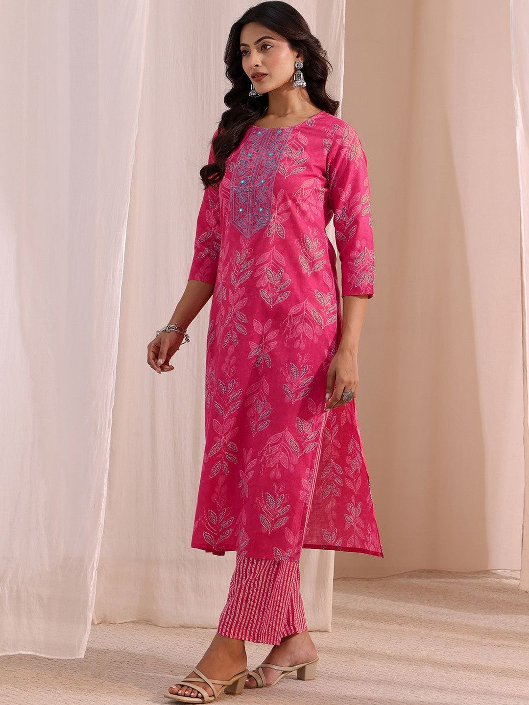 Women Ethnic Motifs Printed Regular Kurta with Trousers & With Dupatta