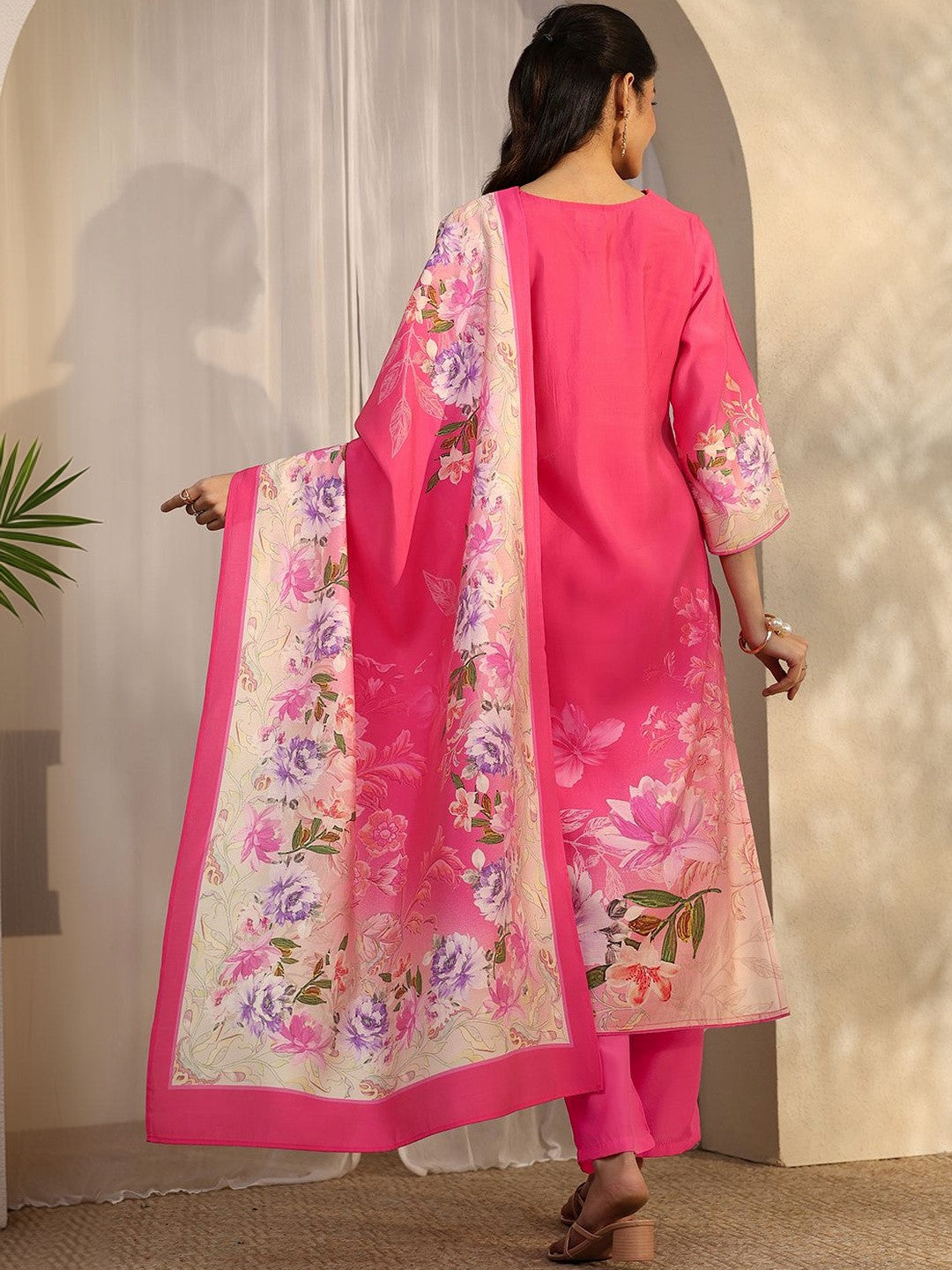 Women Floral Printed Regular Thread Work Kurta with Trousers & With Dupatta