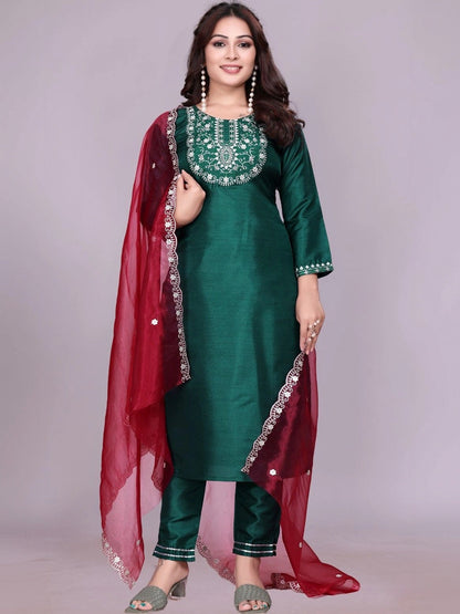 Women Embroidered Regular Thread Work Kurta with Trousers & With Dupatta