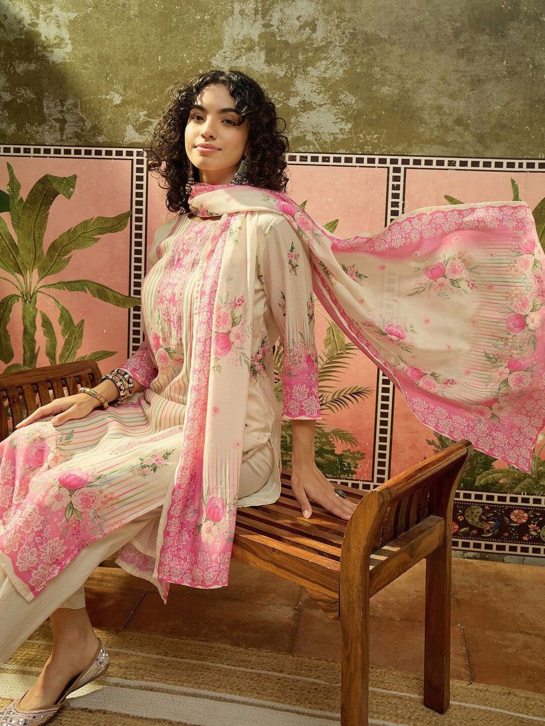 Floral Print Straight Kurta & Trousers
