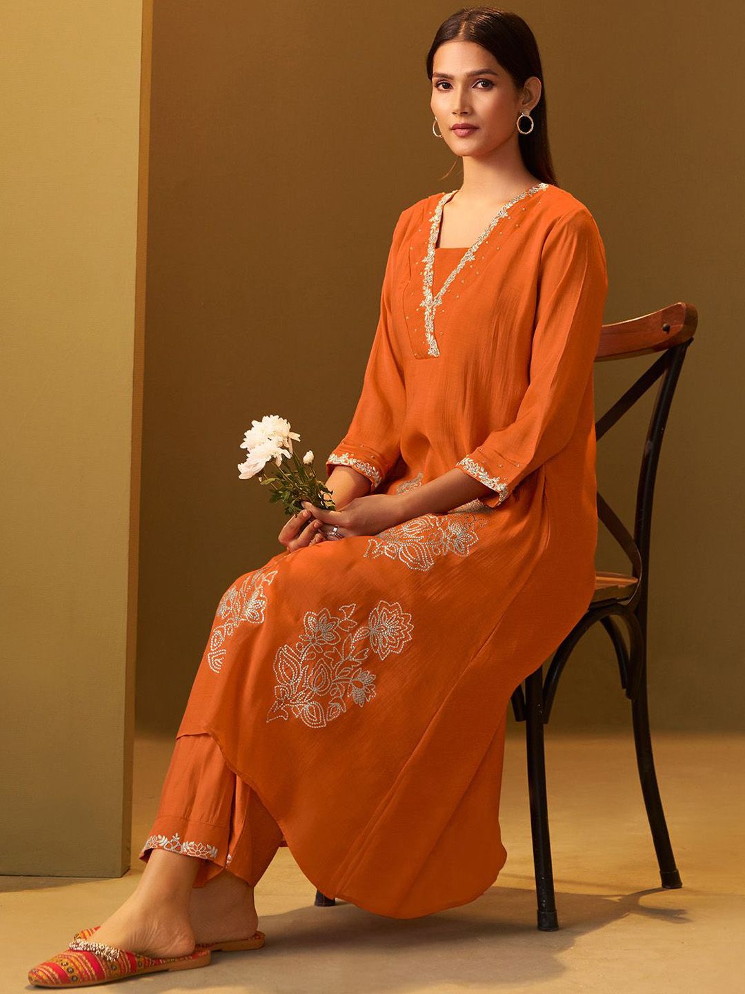 Dhiyona IE Floral Embroidered Square Neck Tunic & Trousers