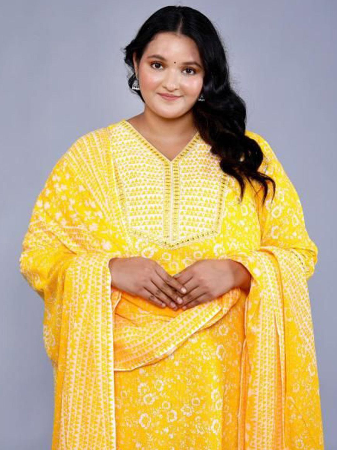Dhiyona KL Women Floral Printed Regular Pure Cotton Kurta with Trousers & Dupatta