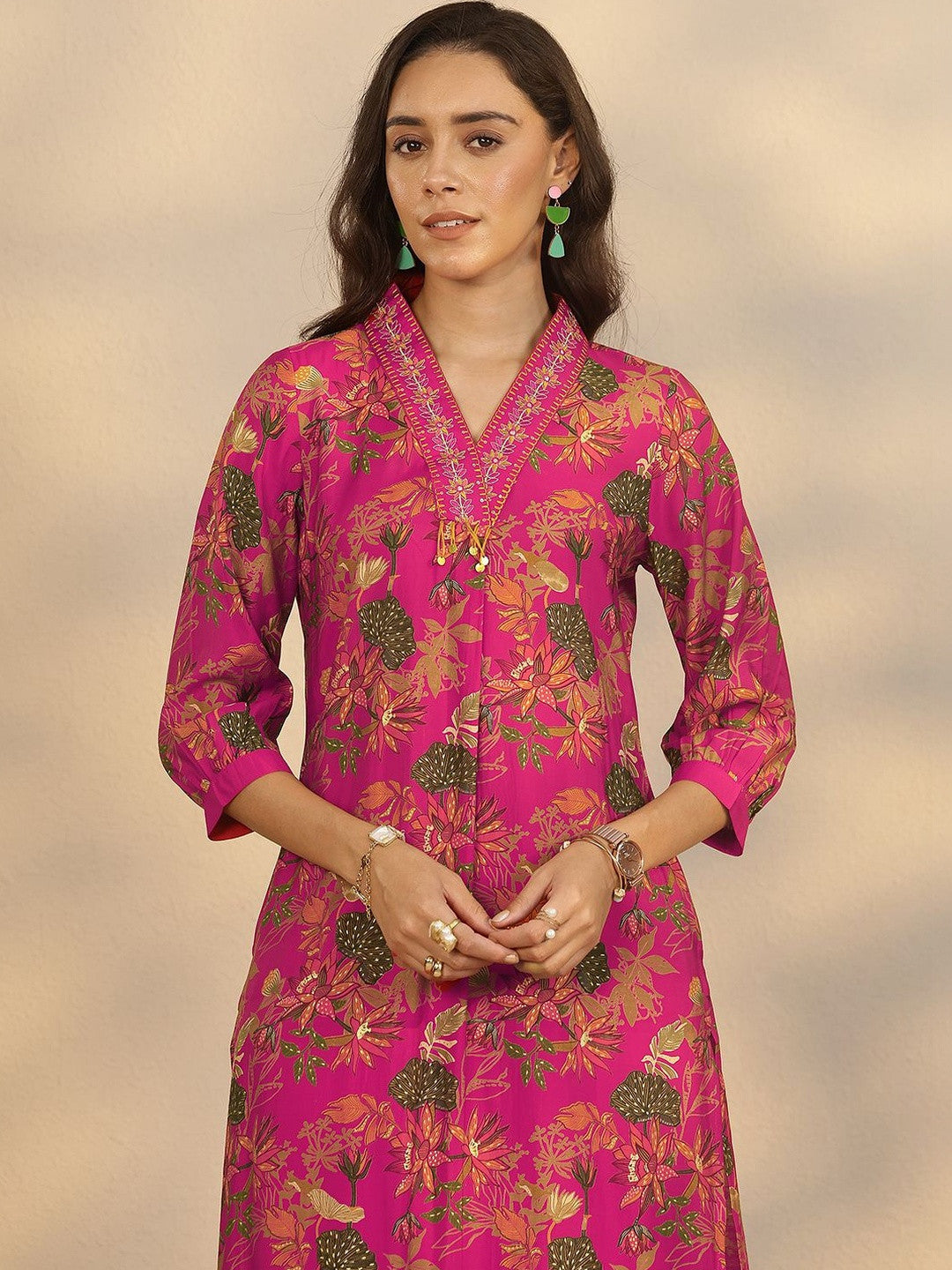 Women Floral Printed Regular Kurta with Trousers & With Dupatta