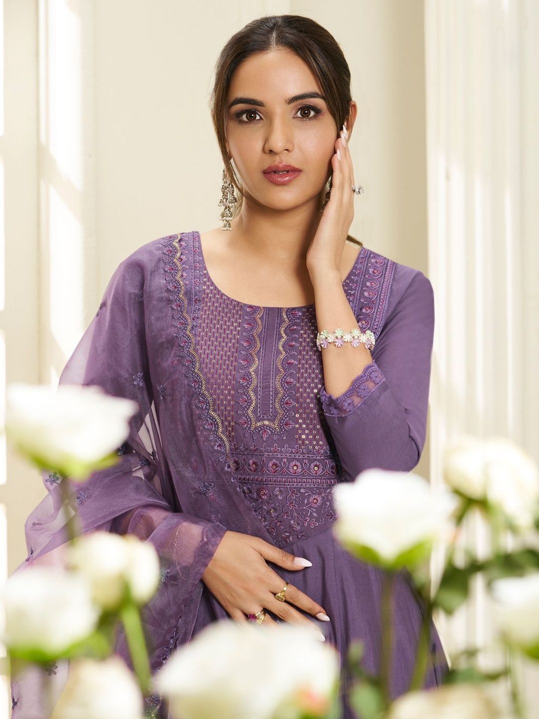 Dhiyona IN Women Ethnic Motifs Embroidered Panelled Thread Work Kurta with Palazzos & With Dupatta