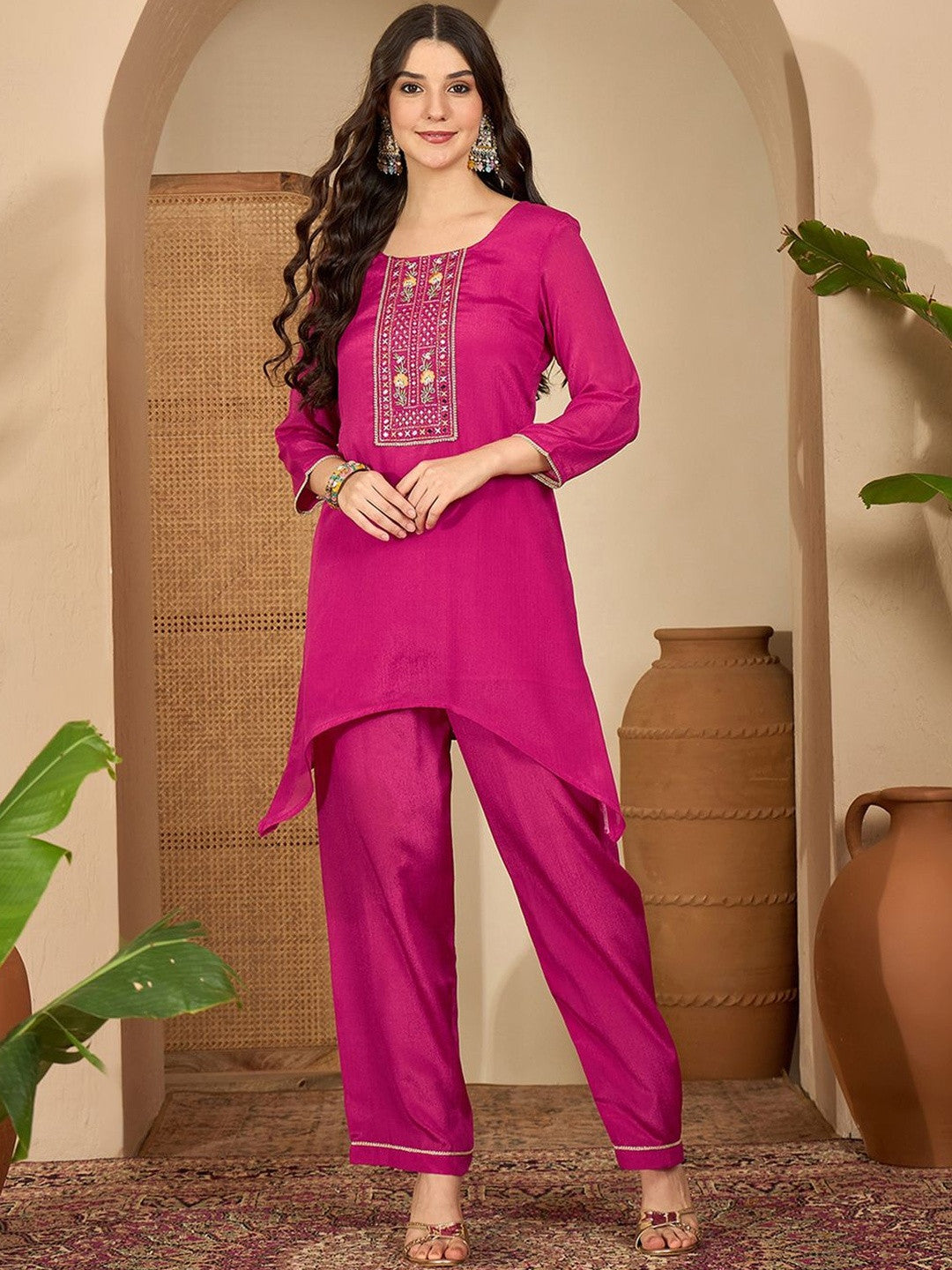 Women Floral Embroidered Pleated Sequinned Kurta With Trousers