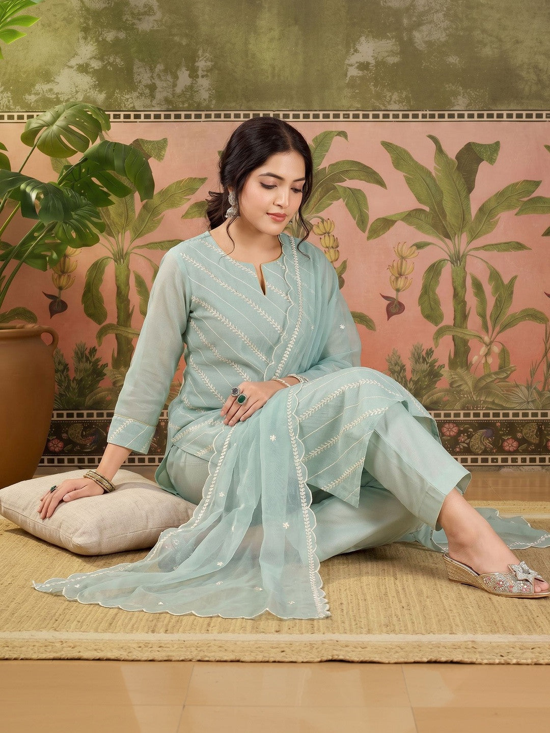 Striped Round Neck Kurta & Trousers With Dupatta