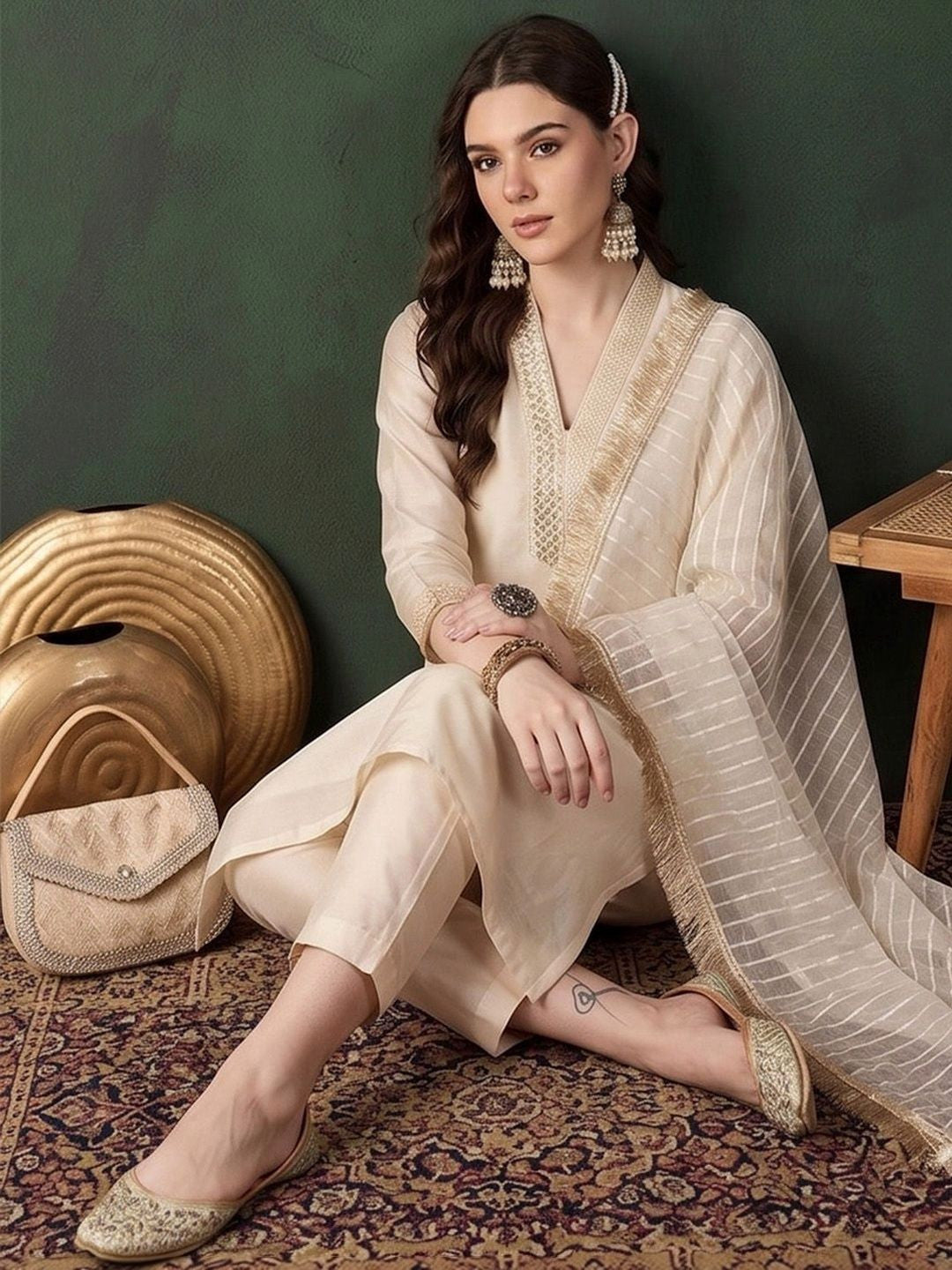 Women Regular Kurta with Trousers & With Dupatta