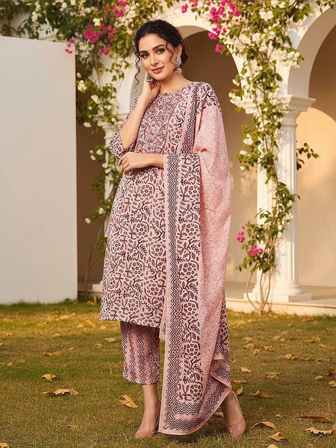 Dhiyona KL Ethnic Motifs Printed Regular Kurta with Trousers & With Dupatta