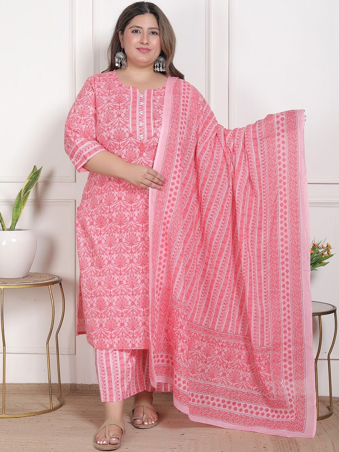 Dhiyona KL Women Ethnic Motifs Printed Regular Sequinned Pure Cotton Kurta with Trousers & With Dupatta