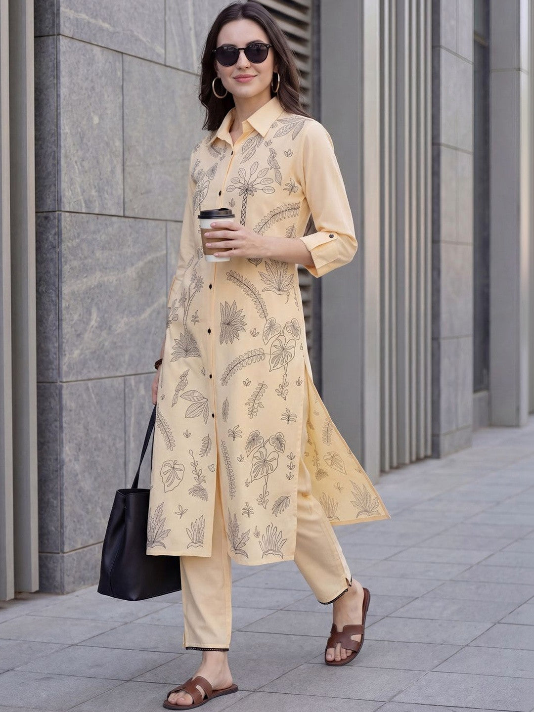 Women Ethnic Motifs Printed Regular Pure Cotton Kurta with Trousers