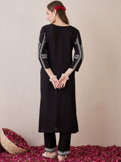 Women Ethnic Motifs Printed Regular Kurta with Trousers
