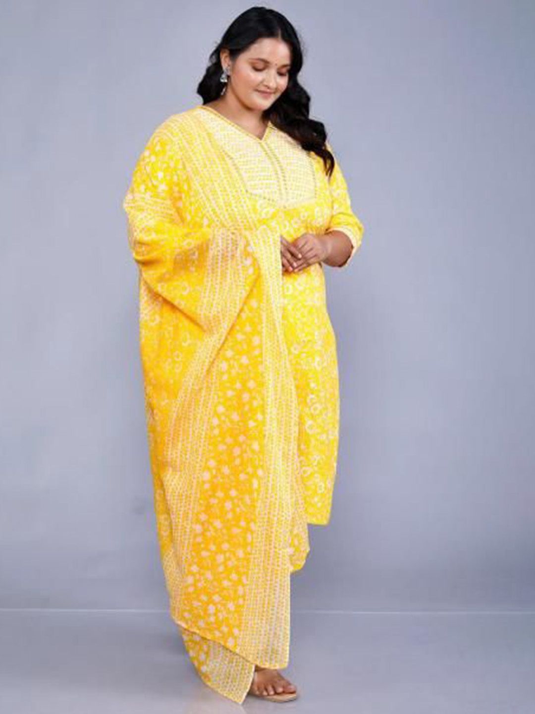Dhiyona KL Women Floral Printed Regular Pure Cotton Kurta with Trousers & Dupatta