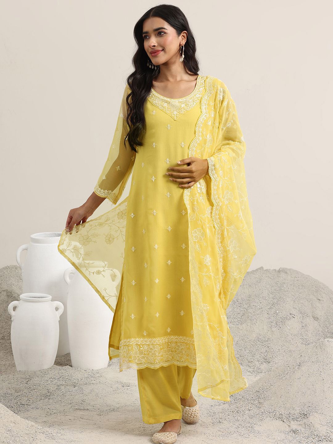 Dhiyona LL Ethnic Motifs Embroidered Round Neck Sequinned Kurta With Palazzos & Dupatta