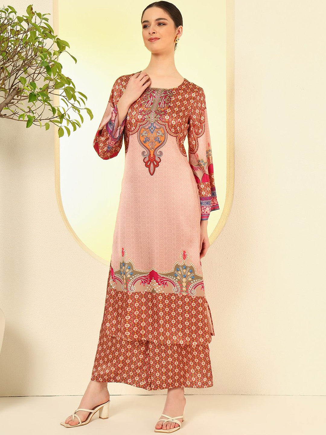 Dhiyona SN Floral Printed Round Neck Straight Kurta With Palazzos