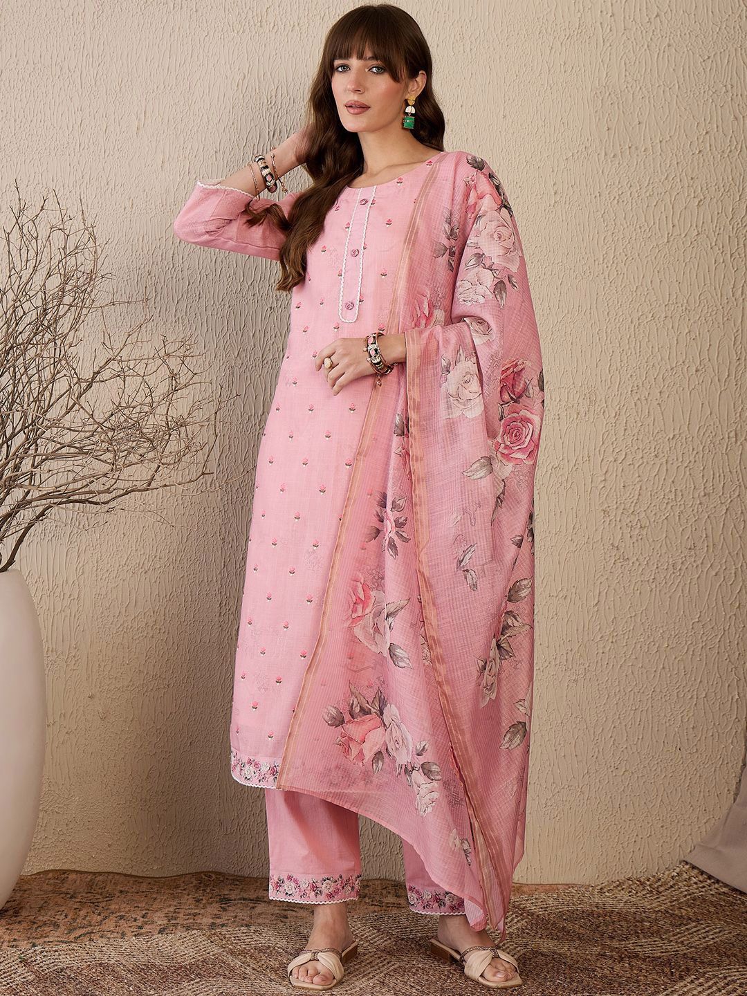 Women Floral Embroidered Regular Thread Work Linen Kurta with Trousers & With Dupatta