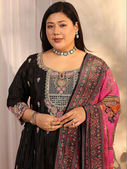 Dhiyona Women's Plus Size Floral Embroidered Kurta with Trousers & With dupatta