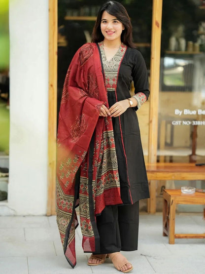Dhiyona KL Women Ethnic Motifs Embroidered Regular Kurta & Palazzos With Dupatta