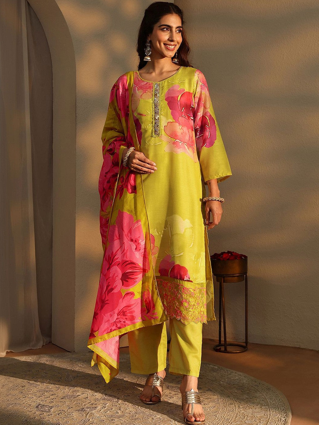 Women Floral Printed Regular Mirror Work Kurta with Trousers & With Dupatta