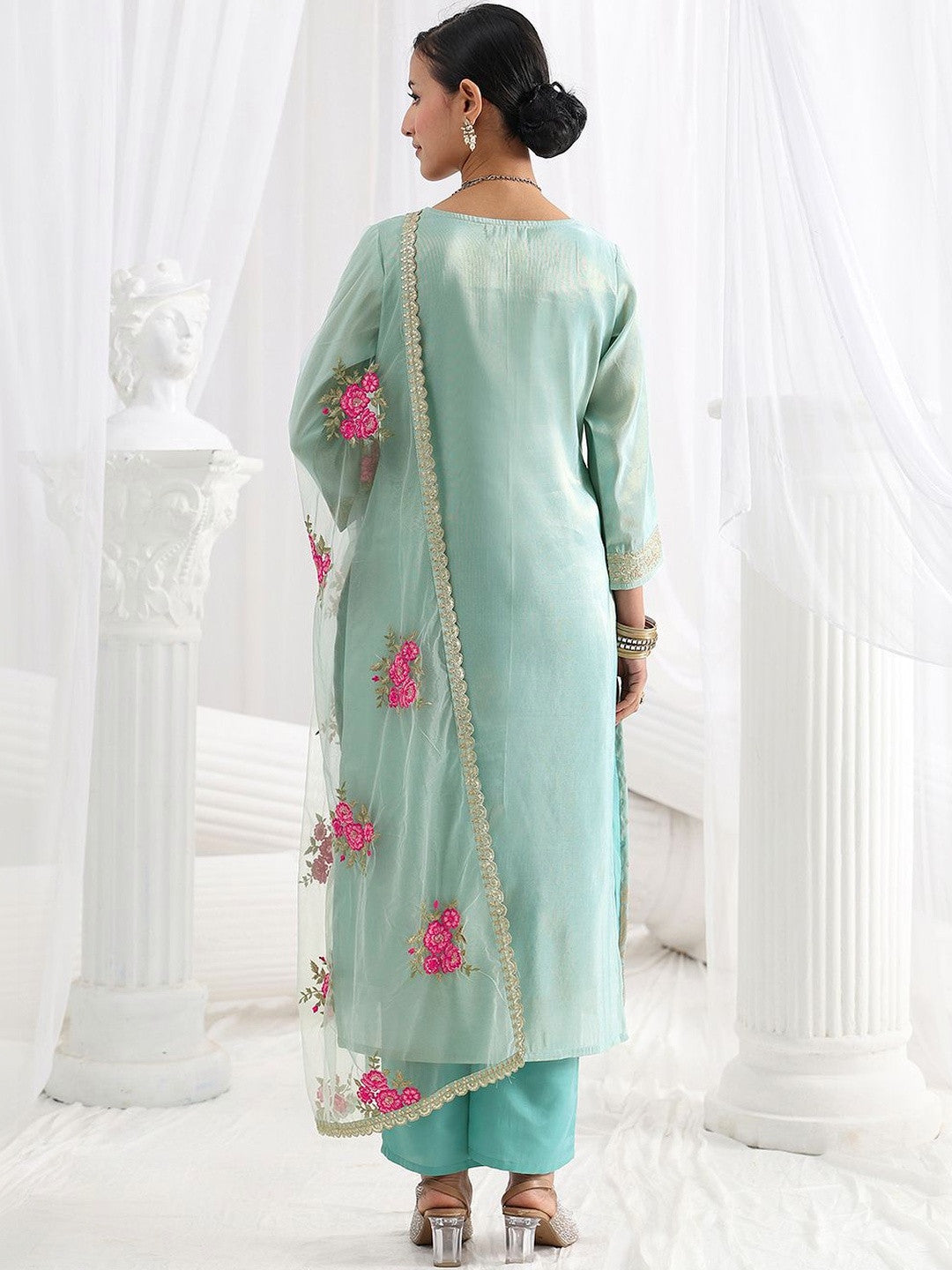 Women Regular Thread Work Kurta with Trousers & With Dupatta