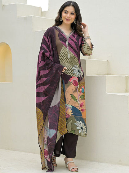 Dhiyona KL Women Printed Silk Crepe Kurta Sets With Dupatta