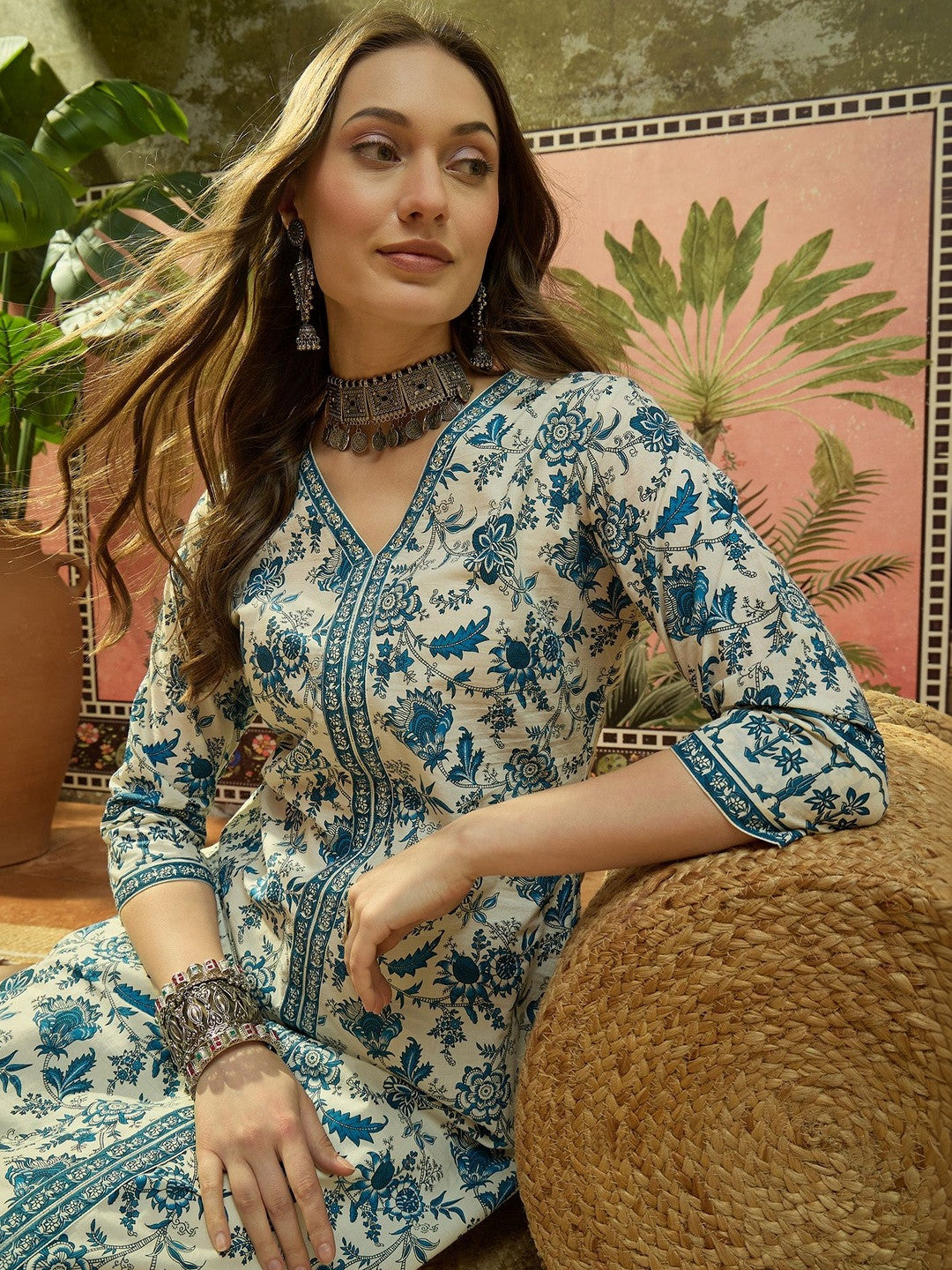Floral Printed Pure Cotton V-Neck Straight Kurta With Trousers