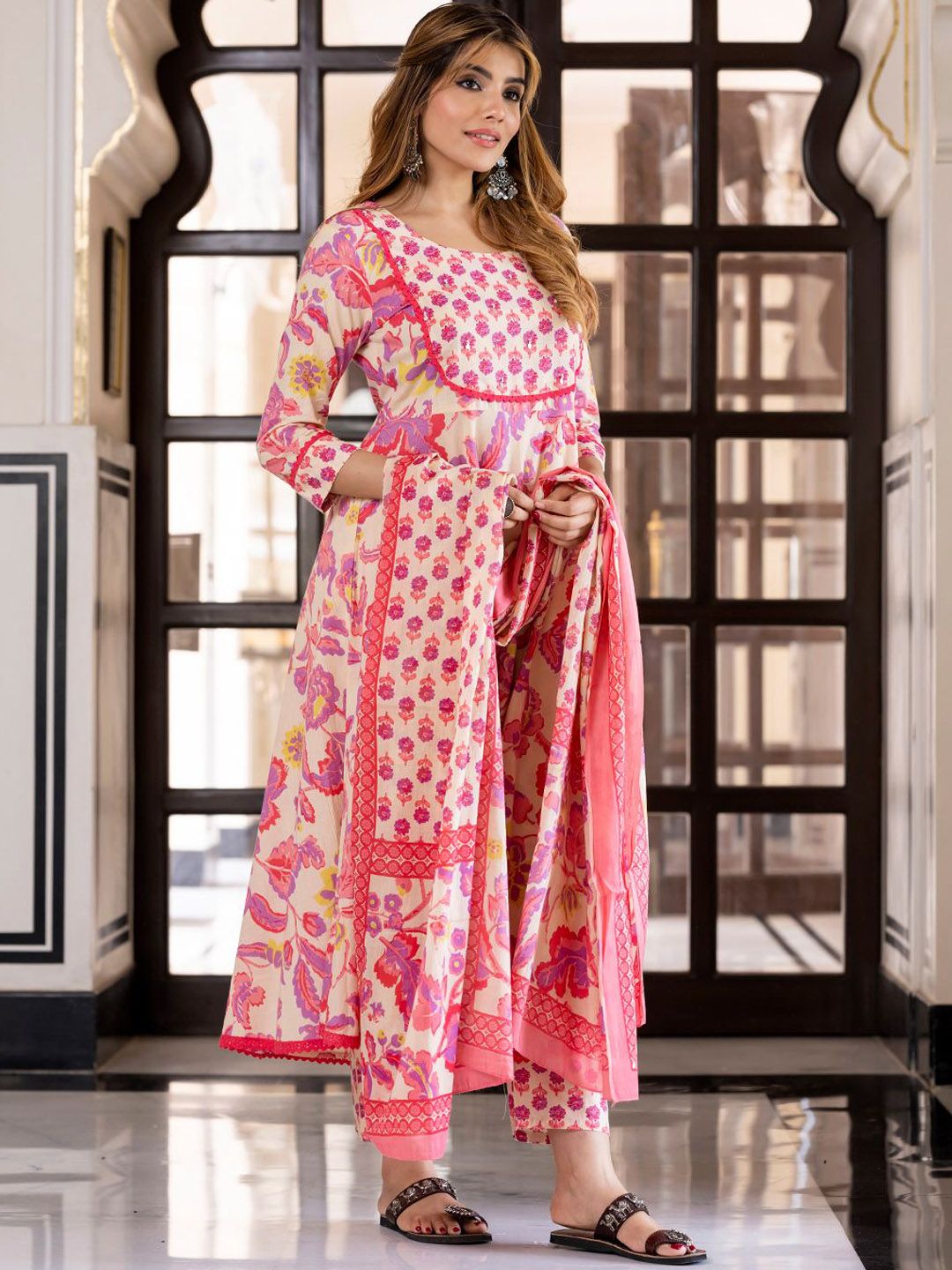 Dhiyona KL Women Floral Printed Cotton Kurta with Churidar & Dupatta