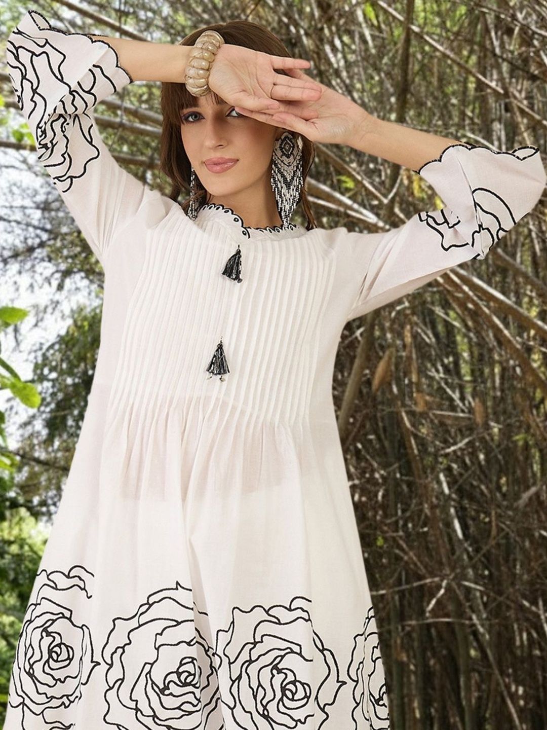 Dhiyona IE Women Floral Printed Pleated Thread Work Pure Cotton Kurta with Trousers